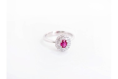 Anillo Moraglione con rubí y diamantes