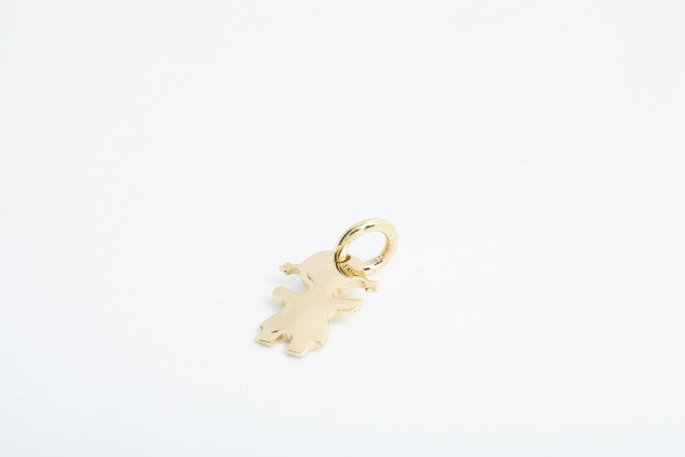 Dije de niña en oro amarillo