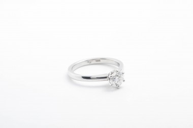 30% DCTO Anillo de compromiso con diamante 0.75Ct.