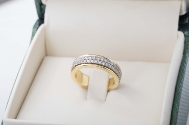 SORTIJA CON BRILLANTES
