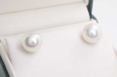 Par de aretes perlas