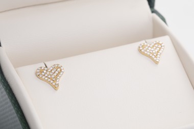 Par de aretes corazón