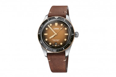 Divers Sixty-Five