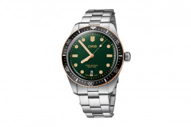 Divers Sixty-Five
