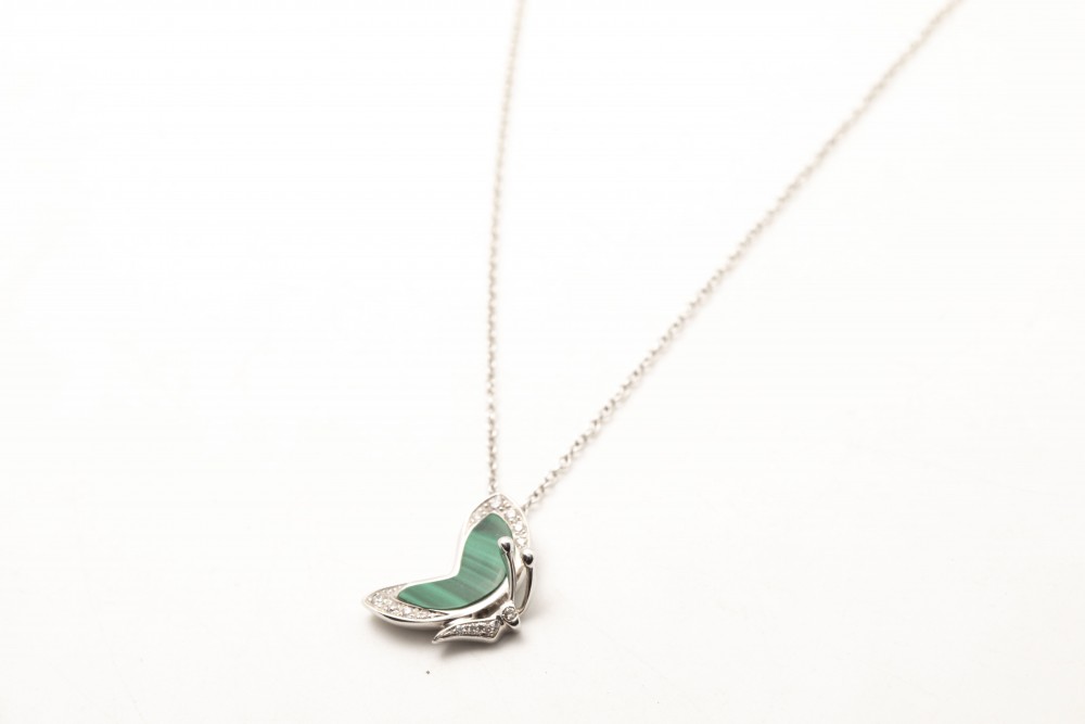 Collar mariposa Moraglione