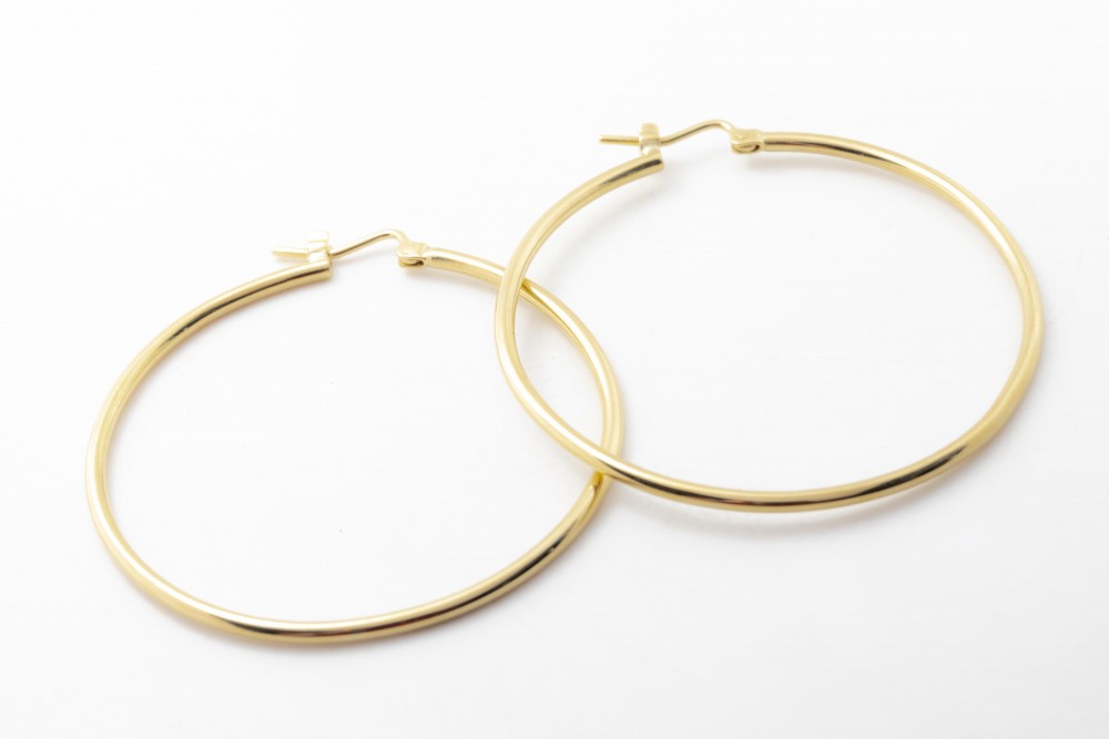 Argollas grandes en oro