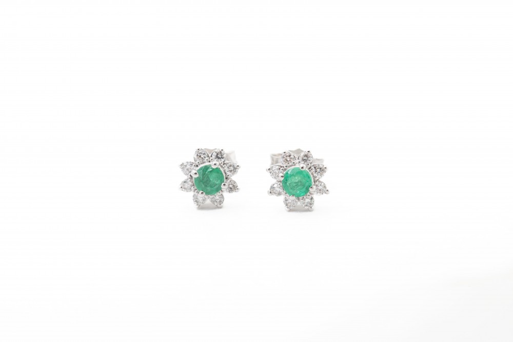 ARETES CON BRILLANTES Y ESMERALDAS