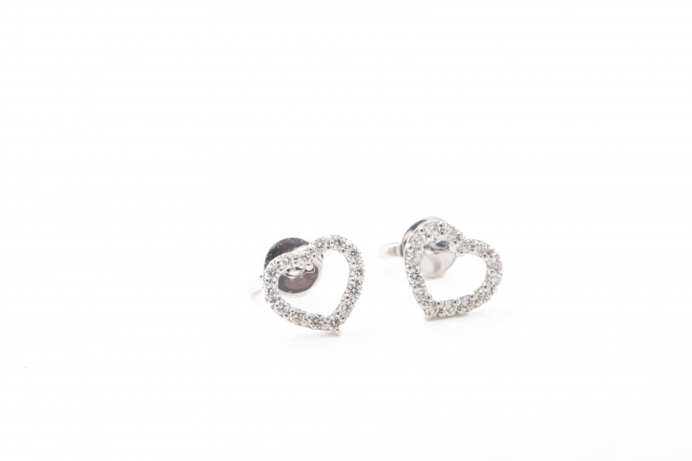 Aretes con diamantes