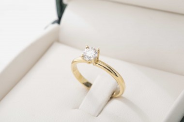 Anillo de compromiso con diamante 0.15Ct