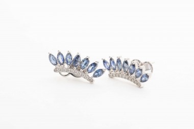 Aretes con diamantes y zafiros