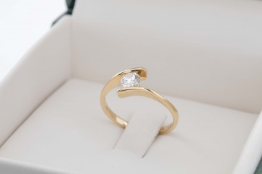 Anillo de compromiso con diamante 0.34ct