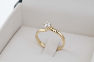 Anillo de compromiso con diamante 0.32ct