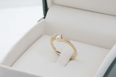 Anillo de compromiso con diamante 0.27ct