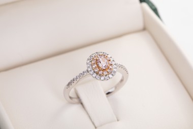 Sortija con brillantes