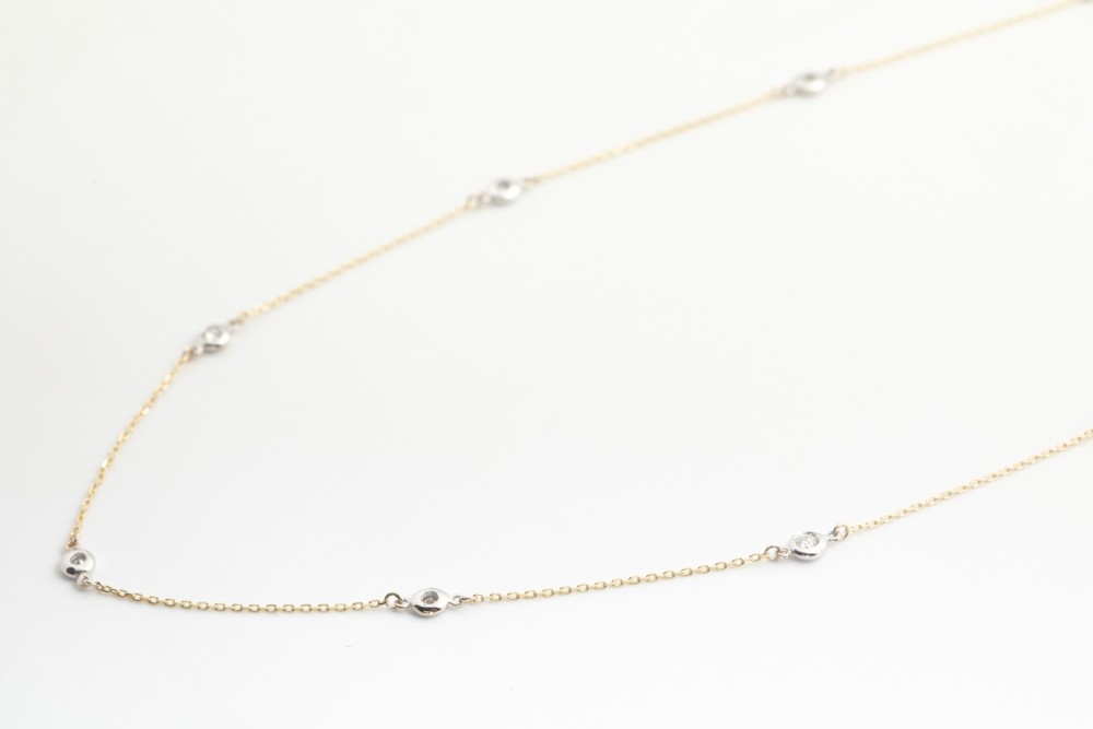 Collar con diamantes en oro blanco y amarillo