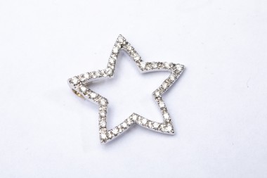 Dije de estrella con brillantes